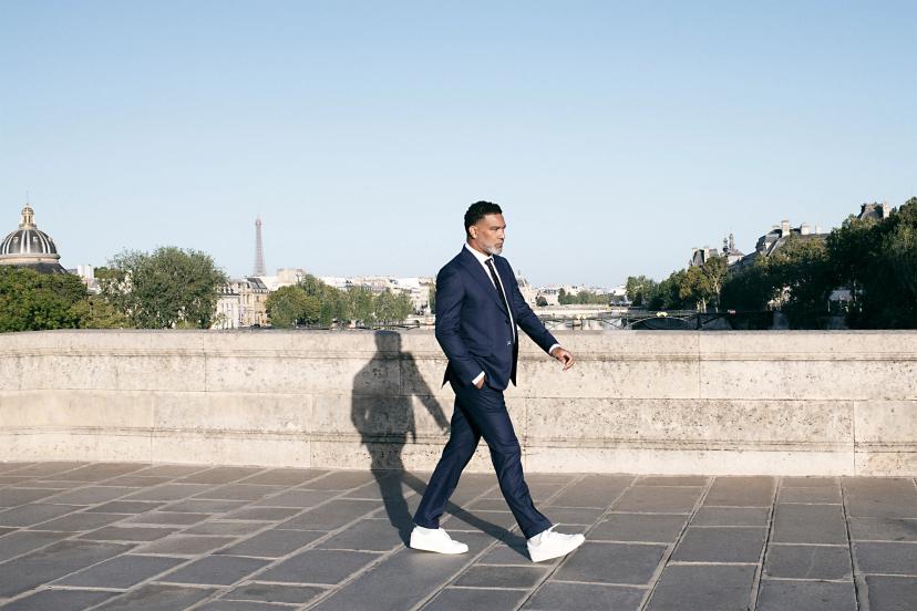 man showing inner suit
